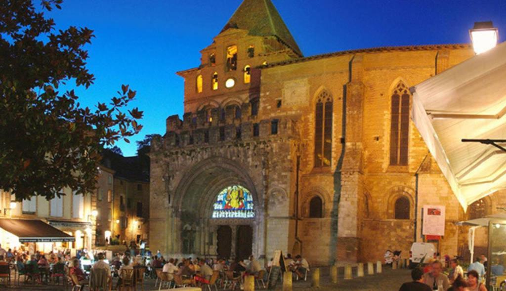 Top Destination Moissac Apartment Bagian luar foto